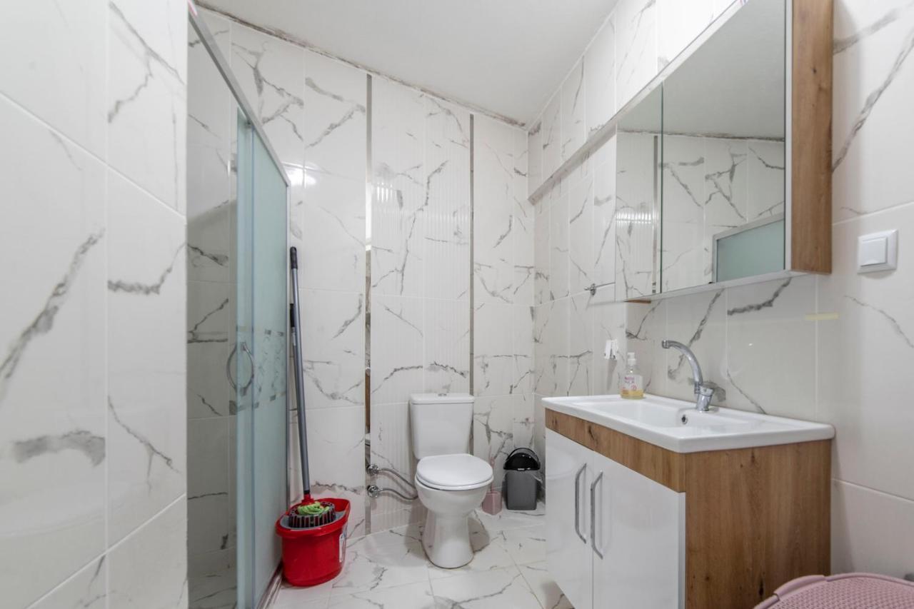 Centrally Located 2 Bedroom Apt With Netflix Bursa Exteriér fotografie